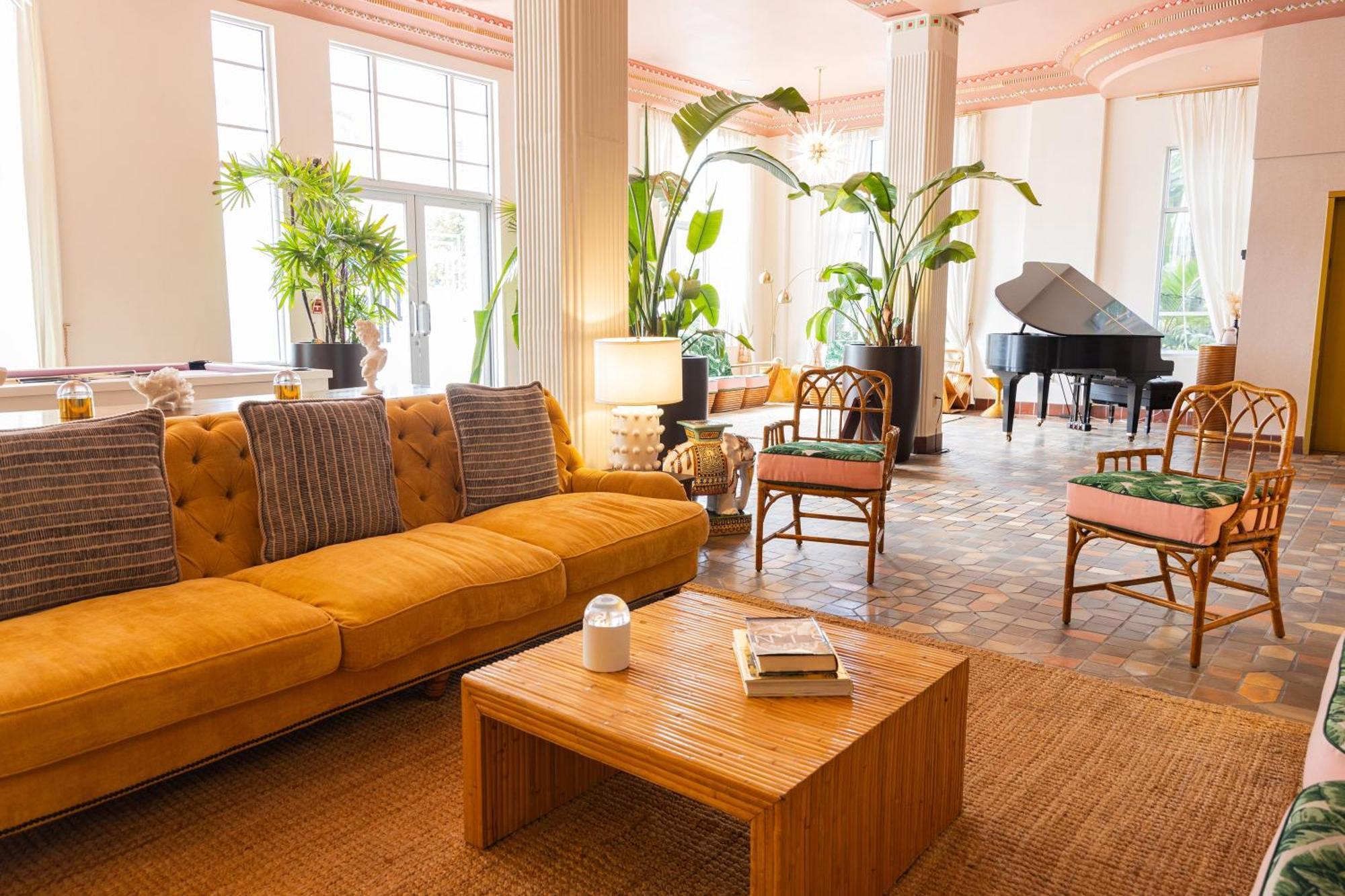The Savoy Hotel & Beach Club Miami Beach Exterior foto